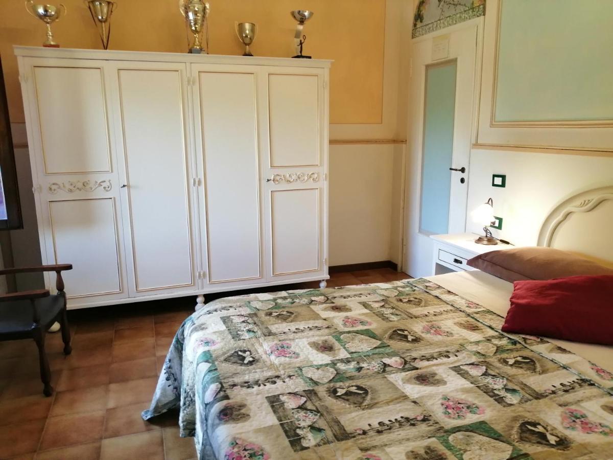 B&B San Nicola Serramazzoni Exterior photo