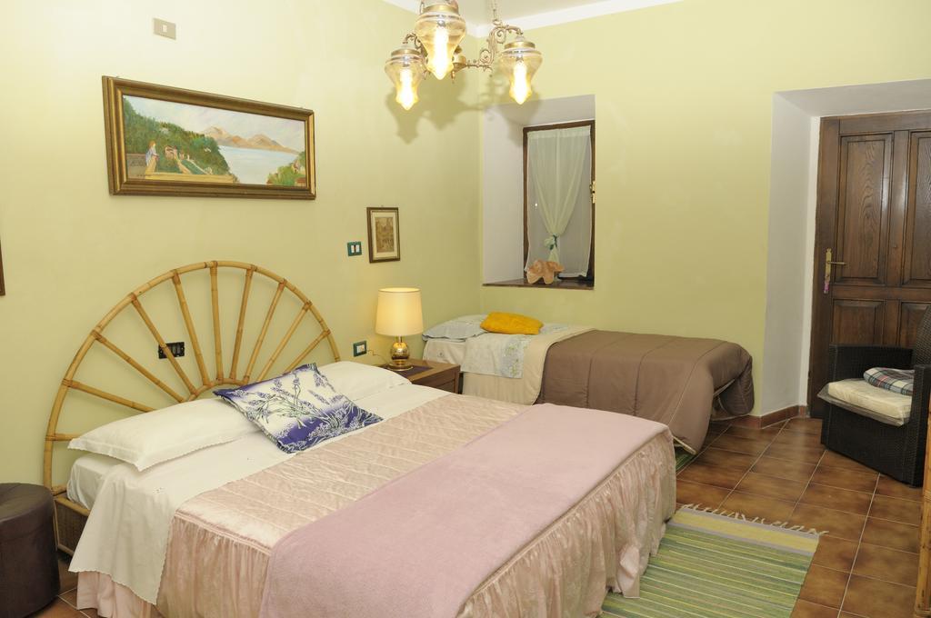 B&B San Nicola Serramazzoni Exterior photo