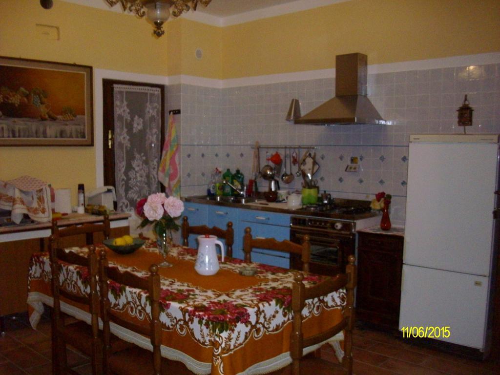 B&B San Nicola Serramazzoni Exterior photo
